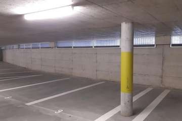 Parking souterrain à Kirchleerau