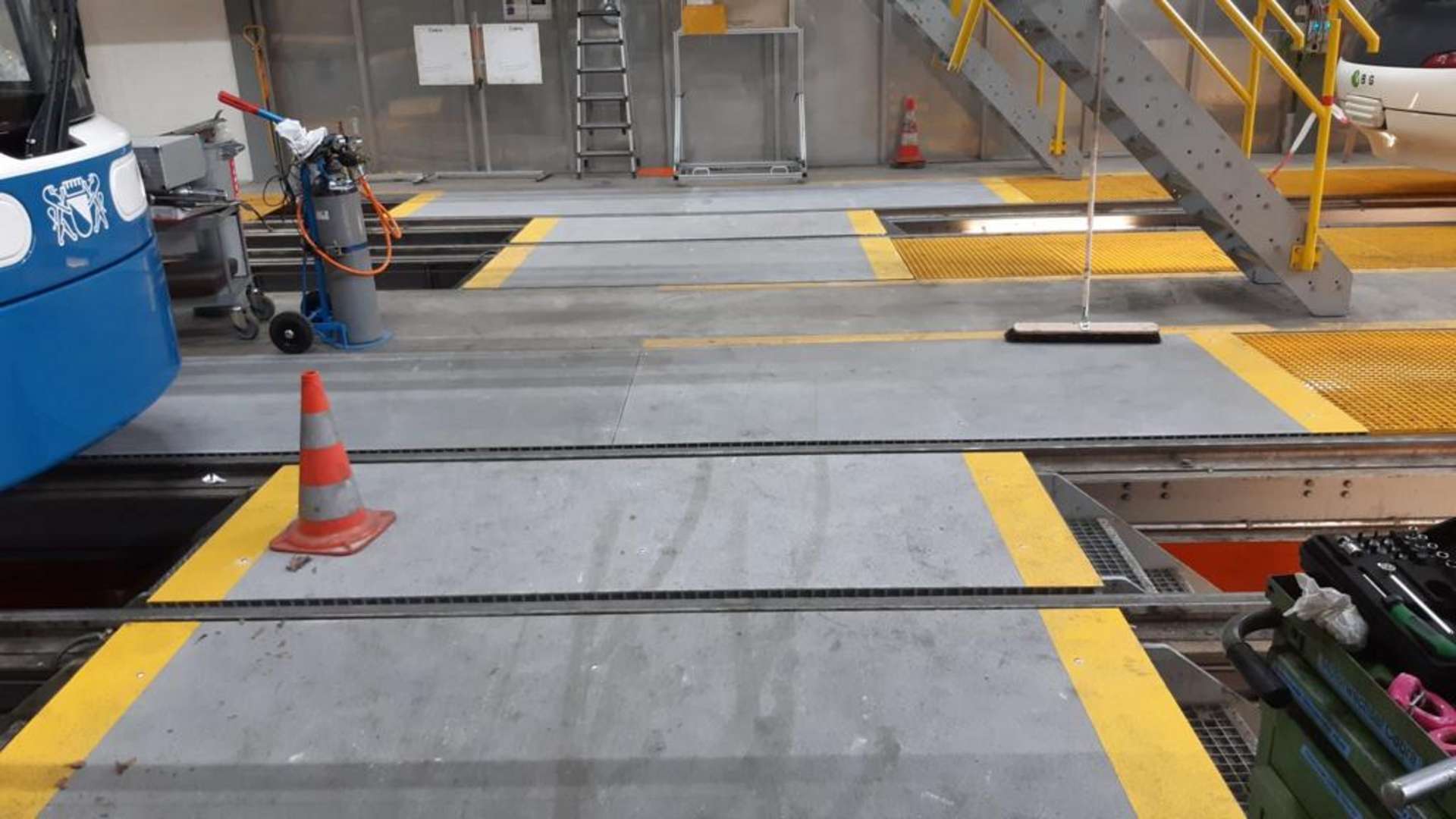 Sol en PRV dans le dépôt des trams