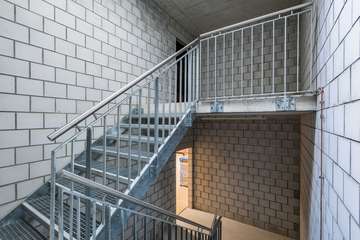 Cages d’escaliers conformes aux prescriptions de sécurité