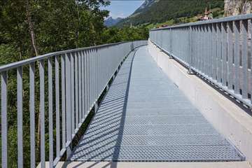 Passerelle de Jaun