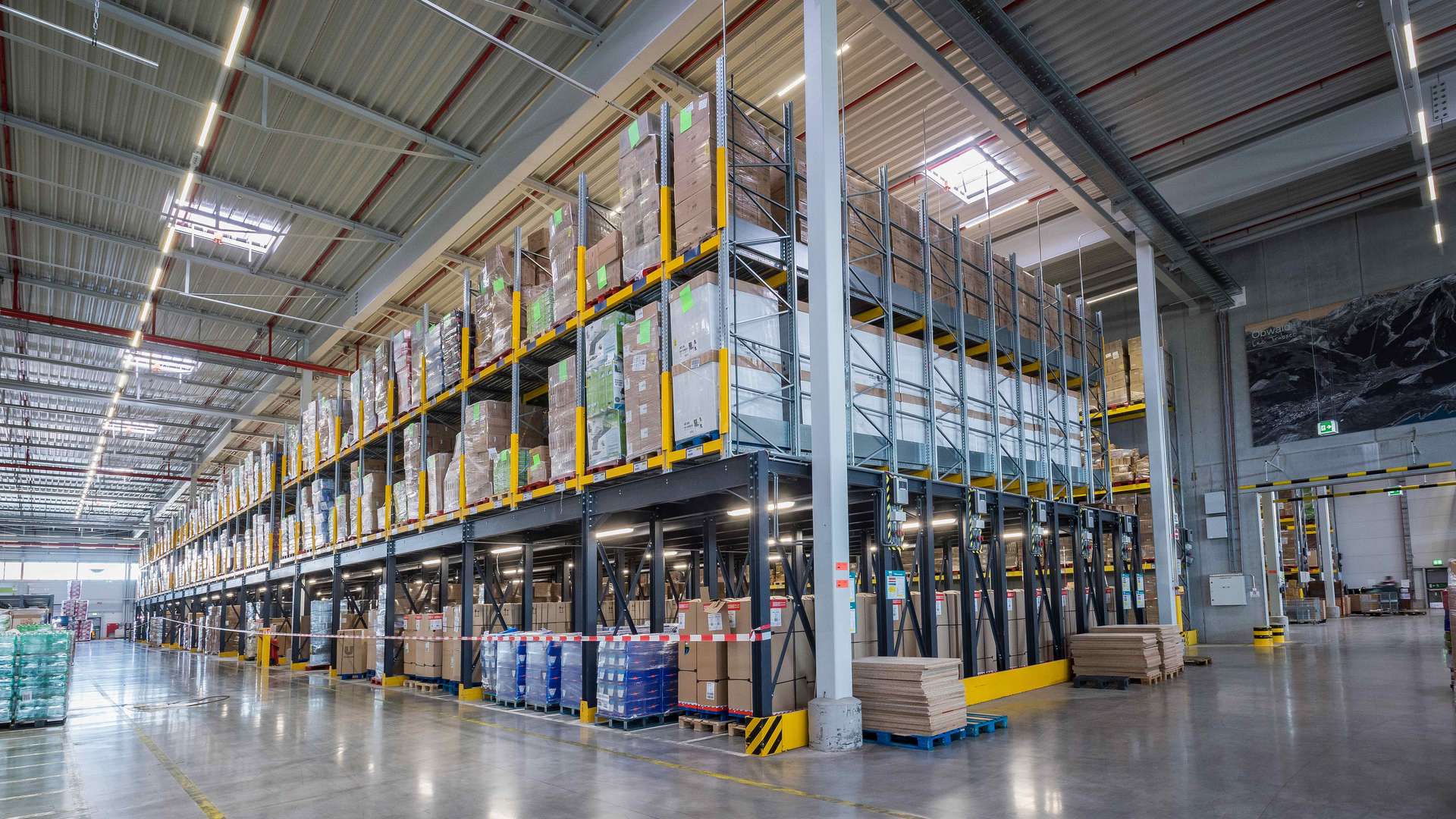 Grigliati per scaffalature in magazzini