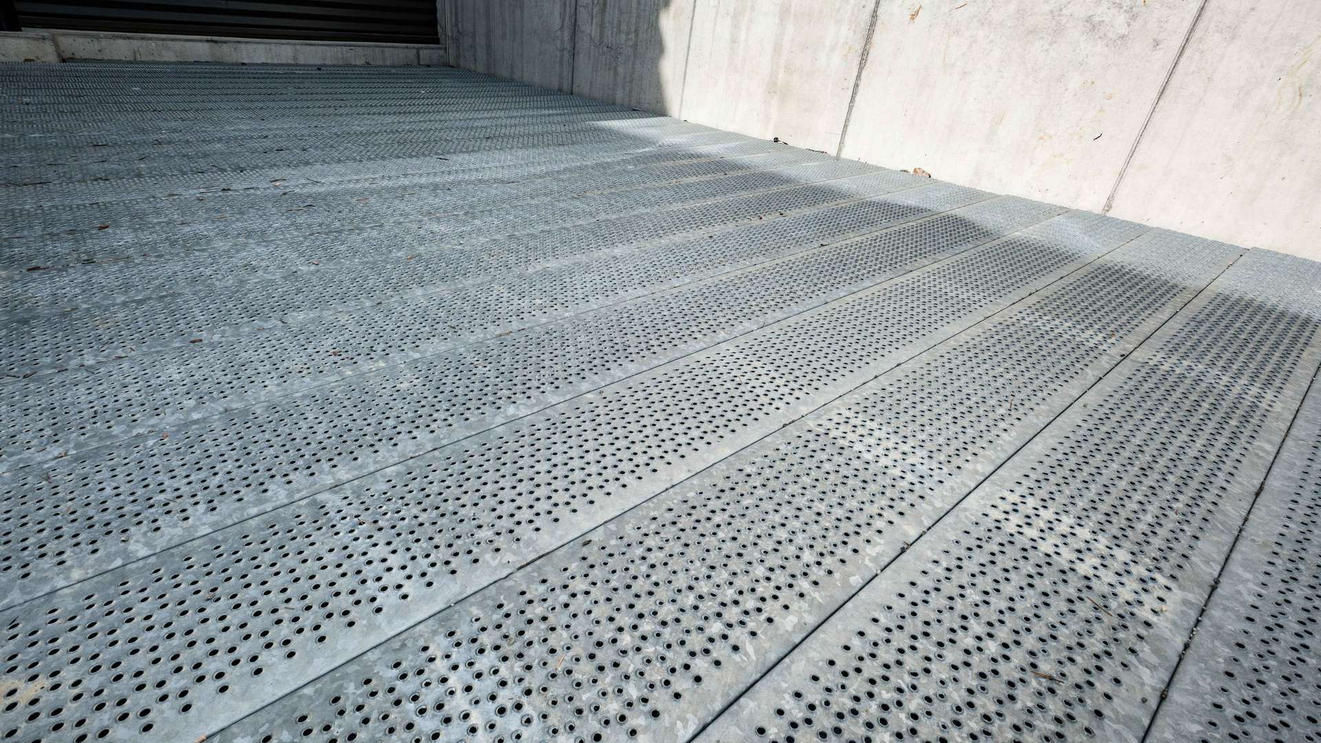 sprich_blechprofilrost-typ-fire-bkw-sorvilier_2025_gallery_nr06