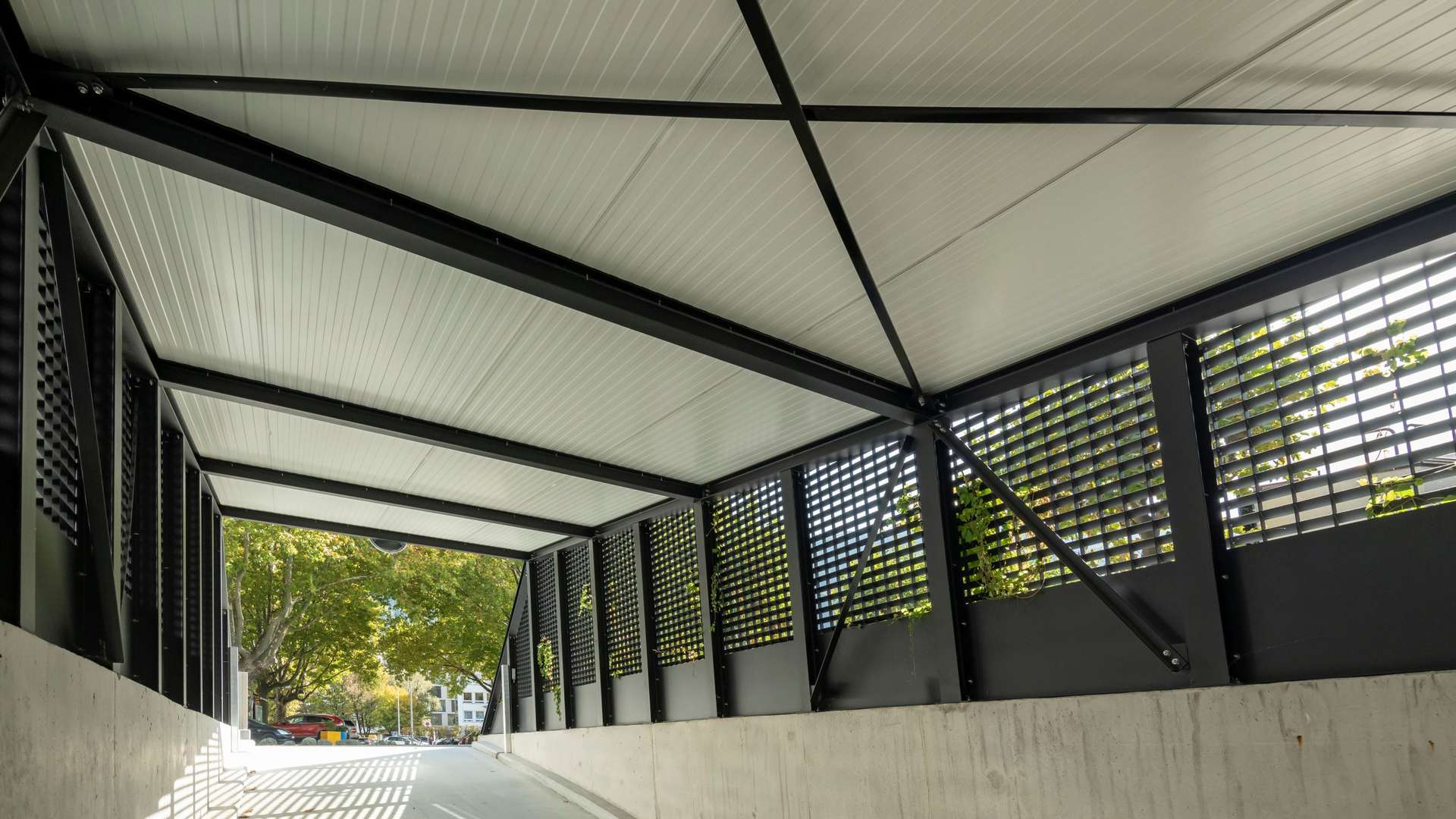 sprich_lamellenrost-fassade-martigny_2025_gallery_nr08