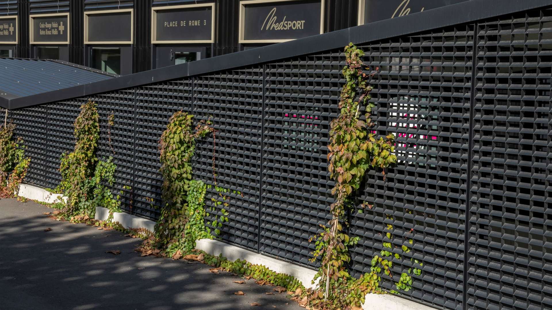 sprich_lamellenrost-fassade-martigny_2025_gallery_nr09