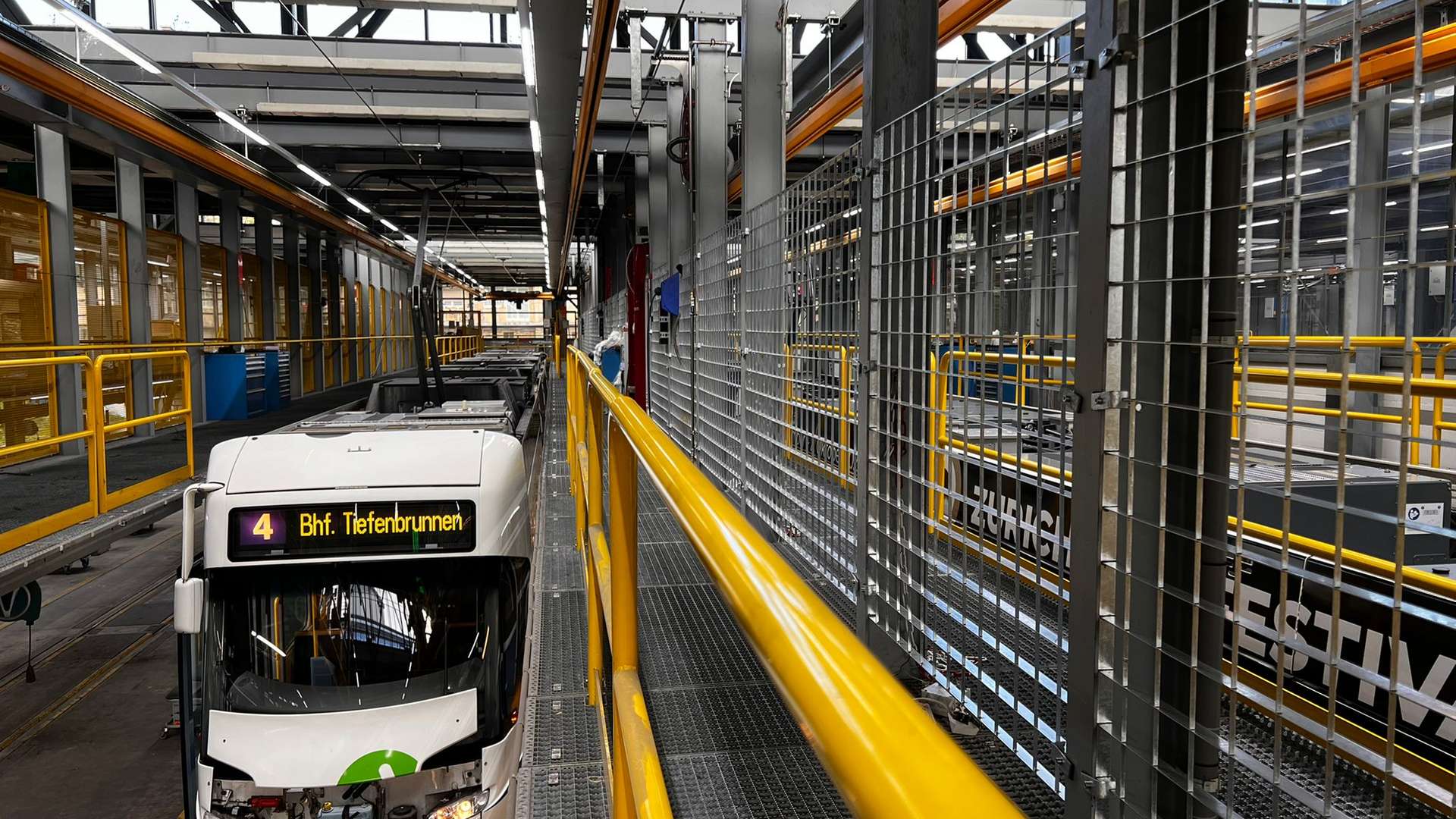 sprich_referenz_pressrost_trennwaende_vbz_header_nr01_2025