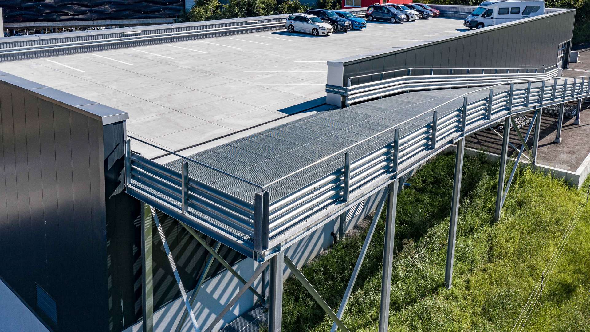 sprich_referenz_pressroste_befahrebare_rampe_header_nr01_2025