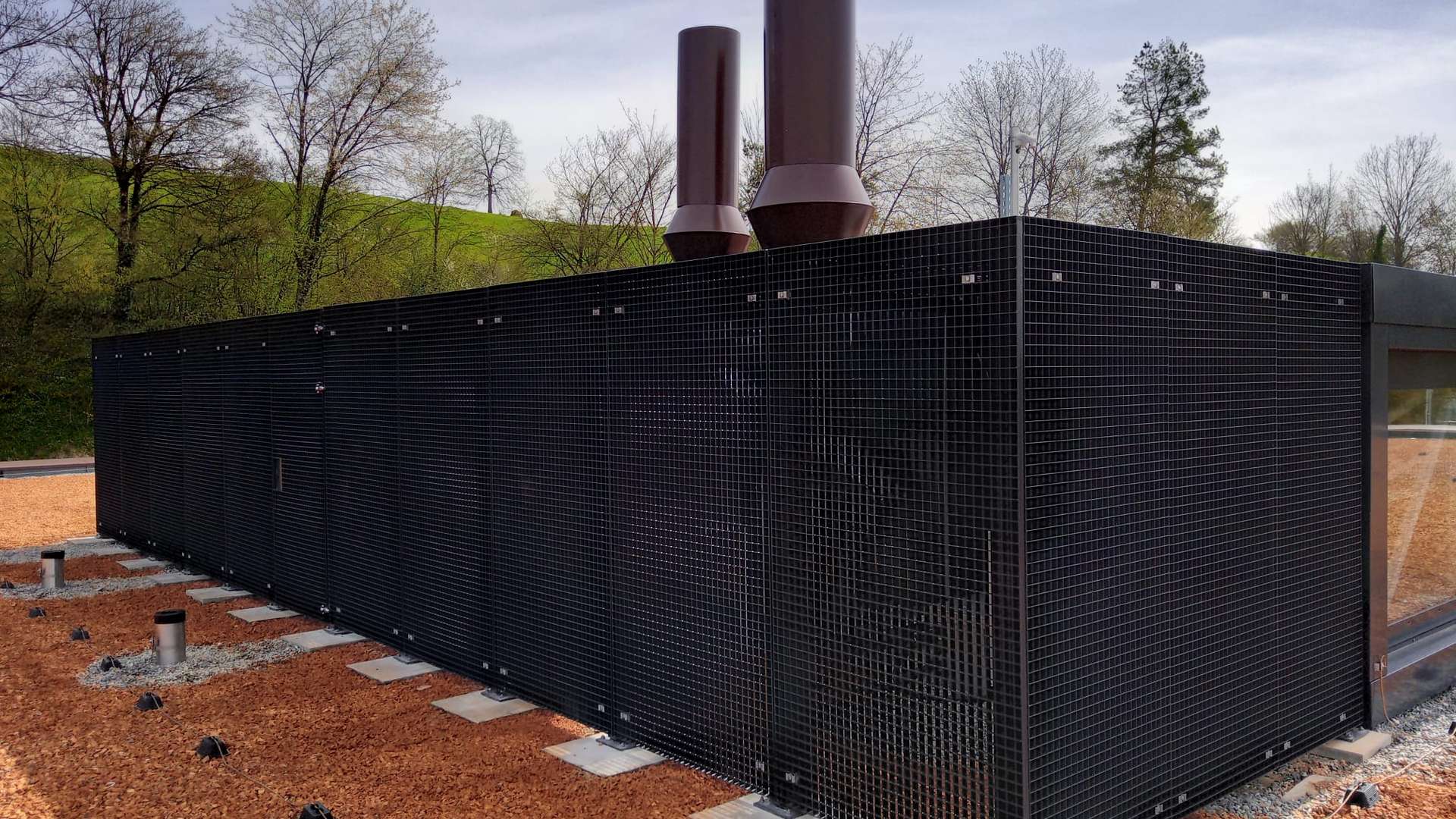 sprich_referenz_pressroste_einhausung_cham_header_nr01_2025