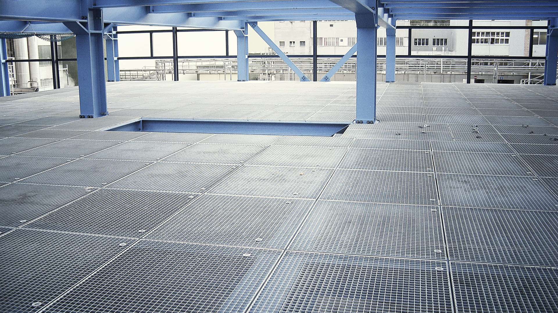 sprich_referenz_pressroste_ems-chemie_header_nr01_2025