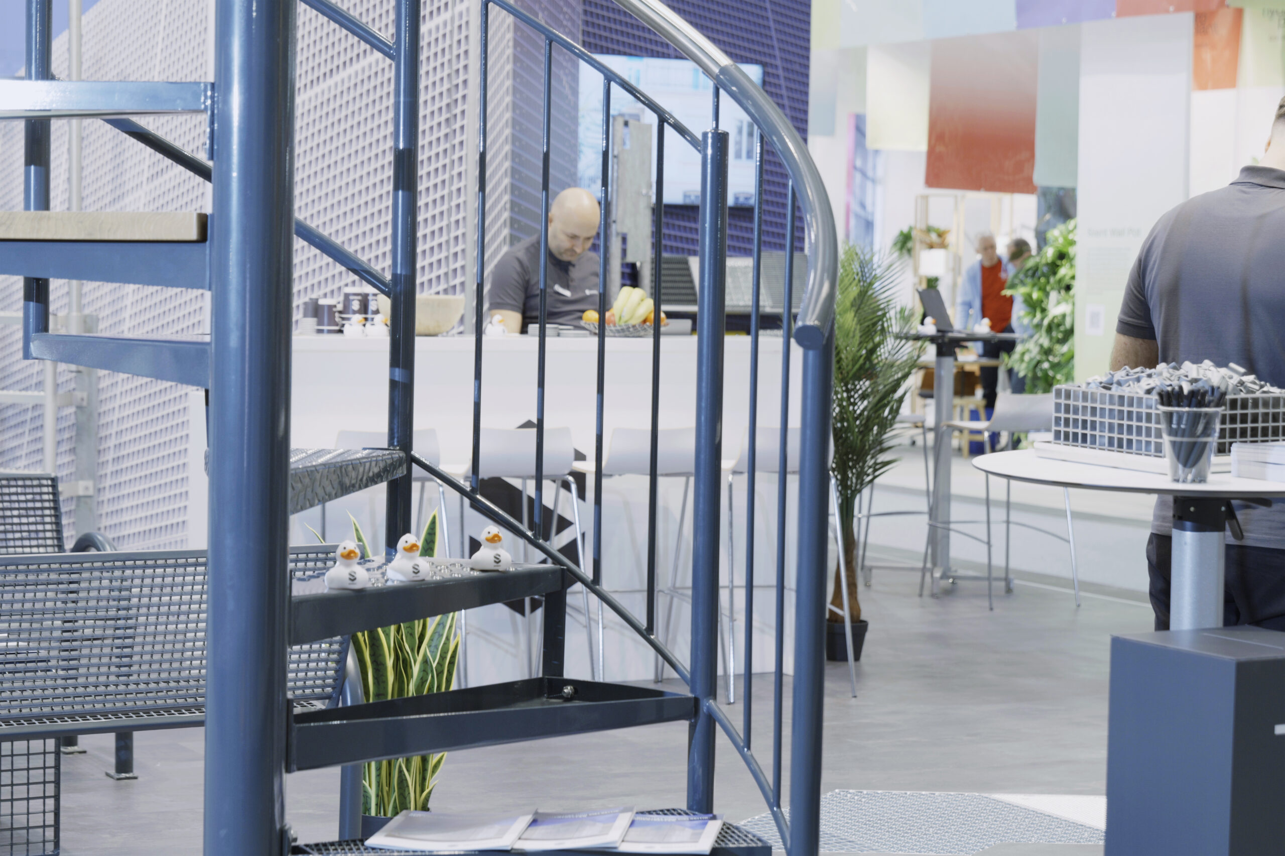 SPRICH_Swissbau26_Messestand (35)