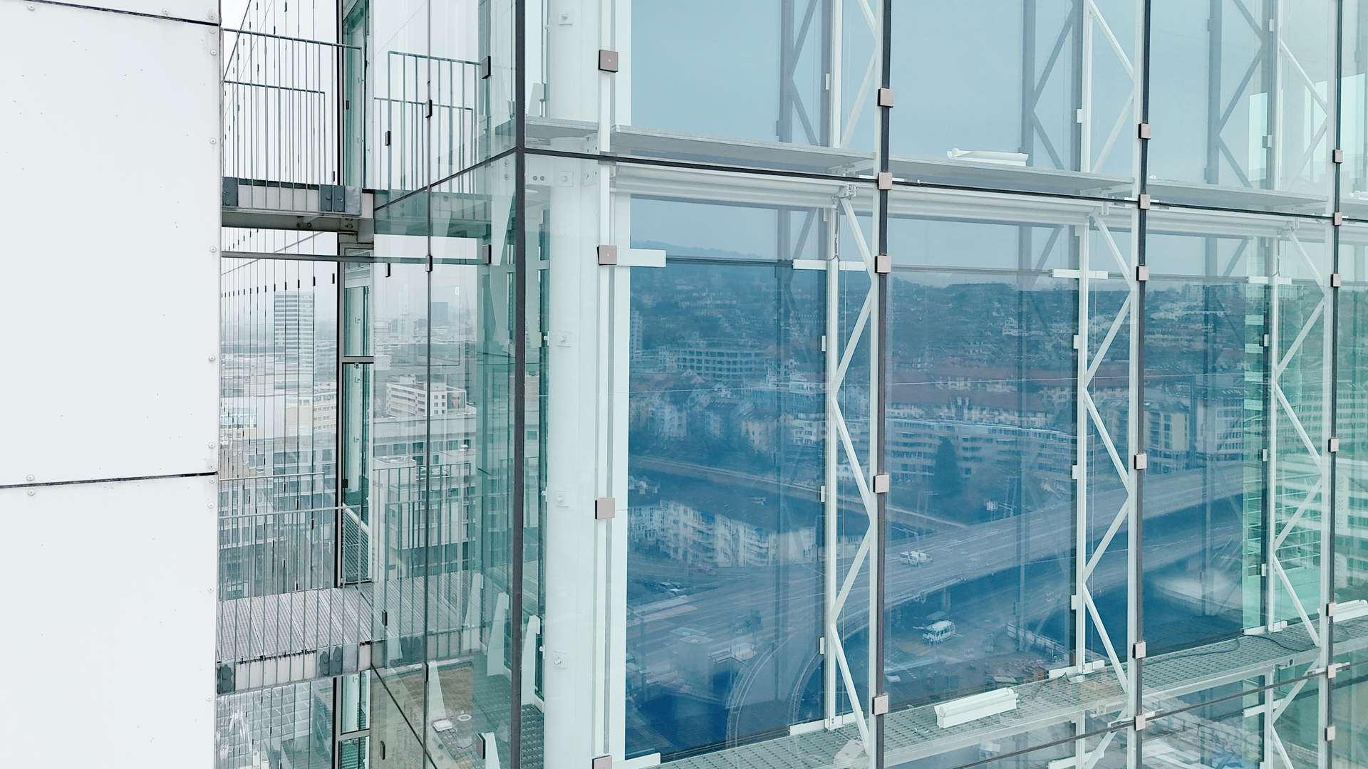 Blechprofilroste_Offshore_Treppenhaus (10)