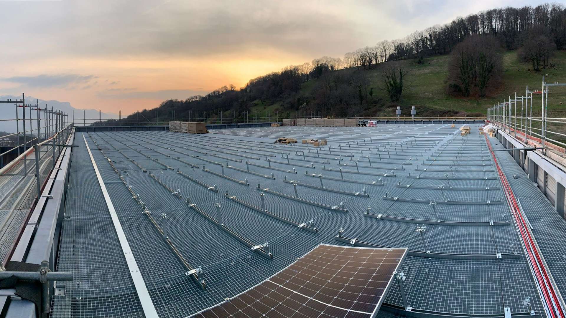 Pressroste_Adiwatt_Photovoltaikanlage (8)