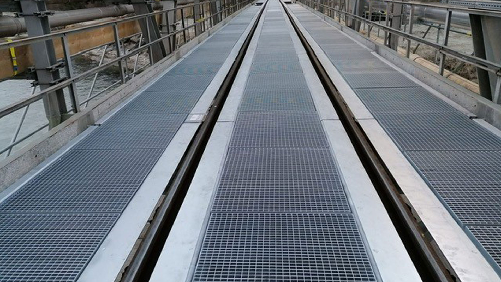 Schwerlastroste-Pont-d-Aproz-2