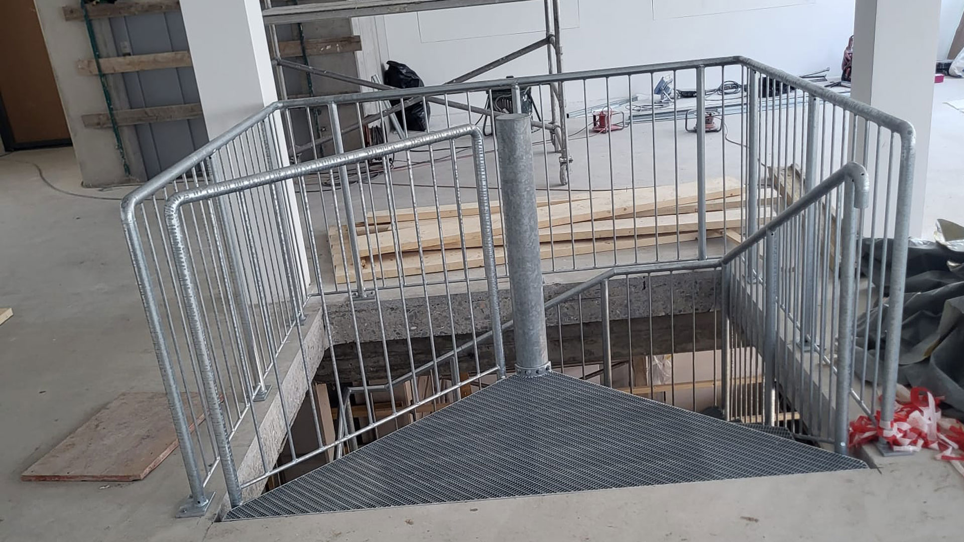 Spindeltreppe_eckig_2