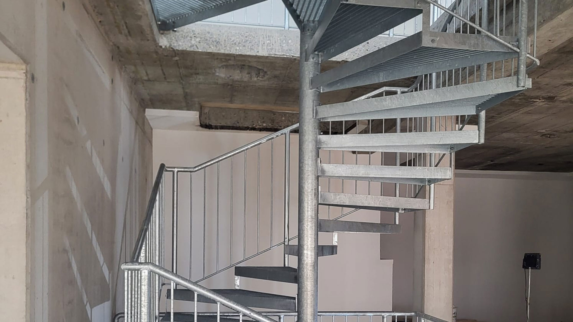 Spindeltreppe_eckig_3