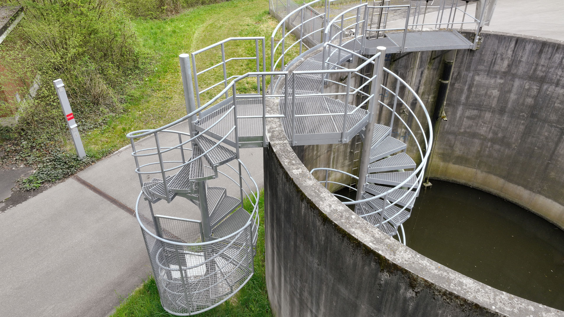 Spindeltreppe_Auffangbecke_ARA_Birmensdorf_Metallbauservice_3